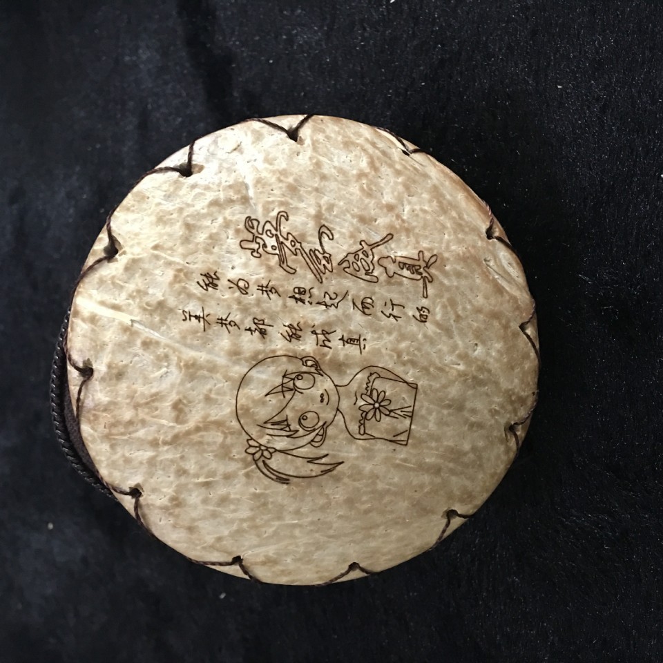 海南椰壳工艺品：小零钱包里的大风情，定制你的专属海岛记忆！
