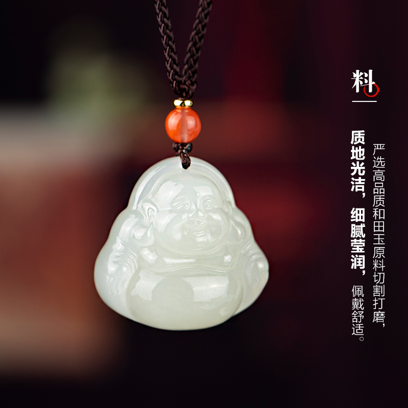 七彩云南天然和田玉佛公牌子国风吊坠：送给她的节日礼物，传承千年之美