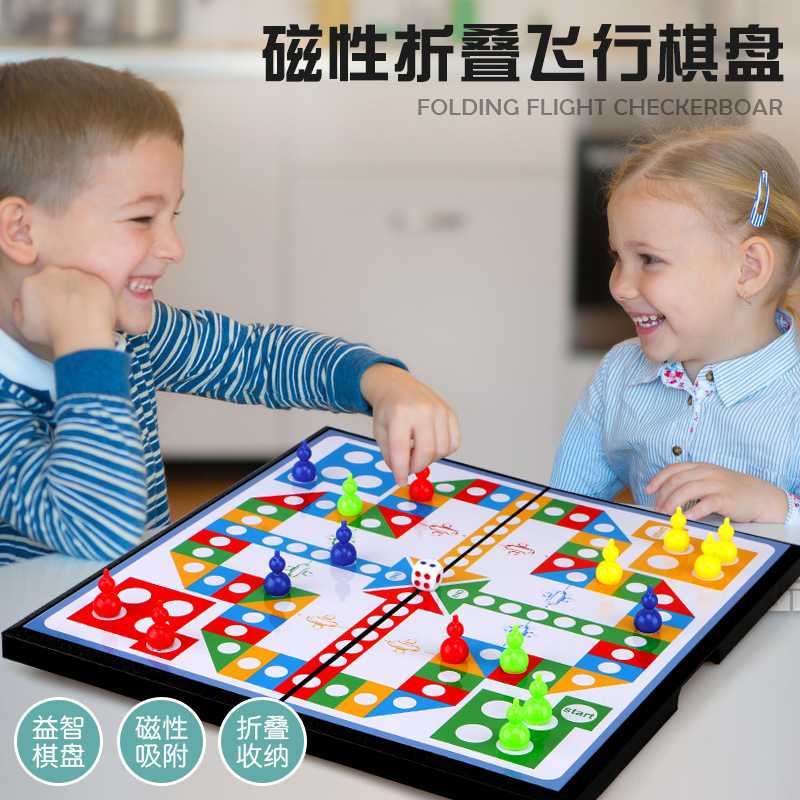 儿童军棋陆战棋磁吸益智玩具：大号磁铁棋盘，激发孩子的战略思维！