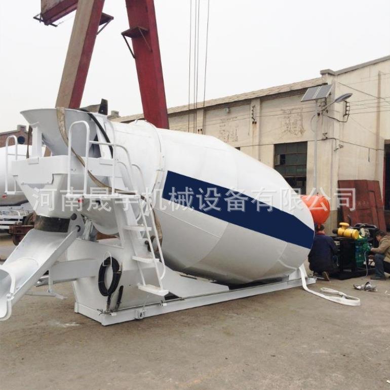 柴油小型混凝土搅拌车罐体全自动混泥土罐车搅拌筒车载水泥搅拌机：建筑界的全能助手！