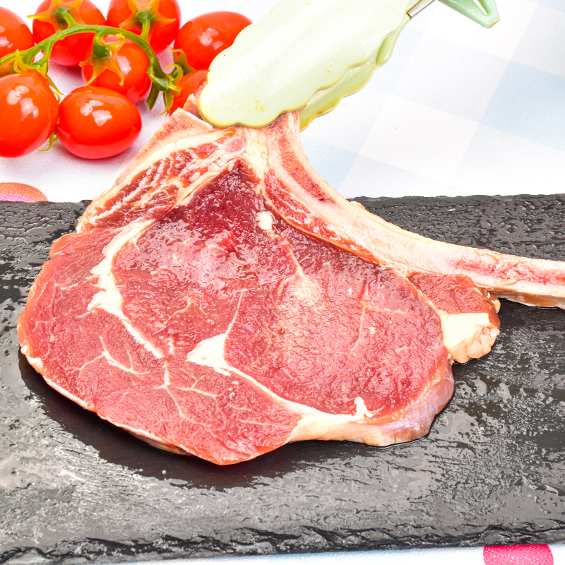 战斧牛排和肉眼牛排有什么区别？