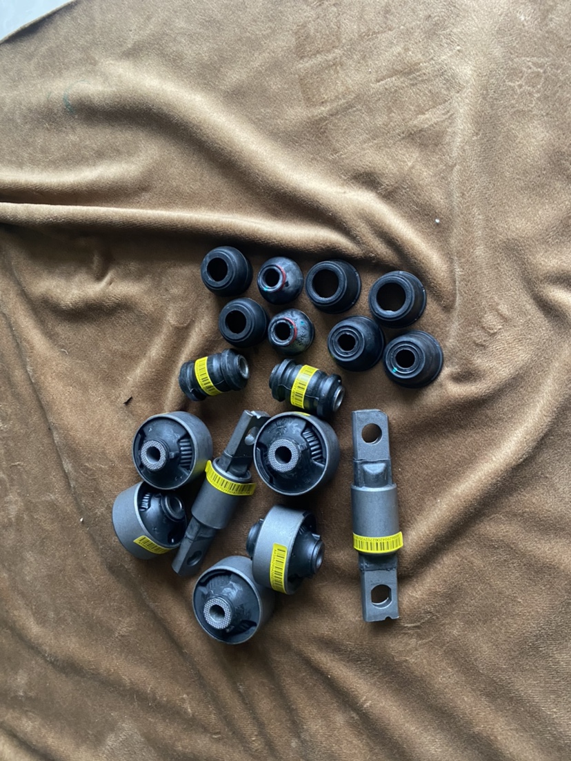 雷克萨斯RX270/RX350/ES240/ES250/ES350半轴曲轴凸轮轴油封更换全攻略！