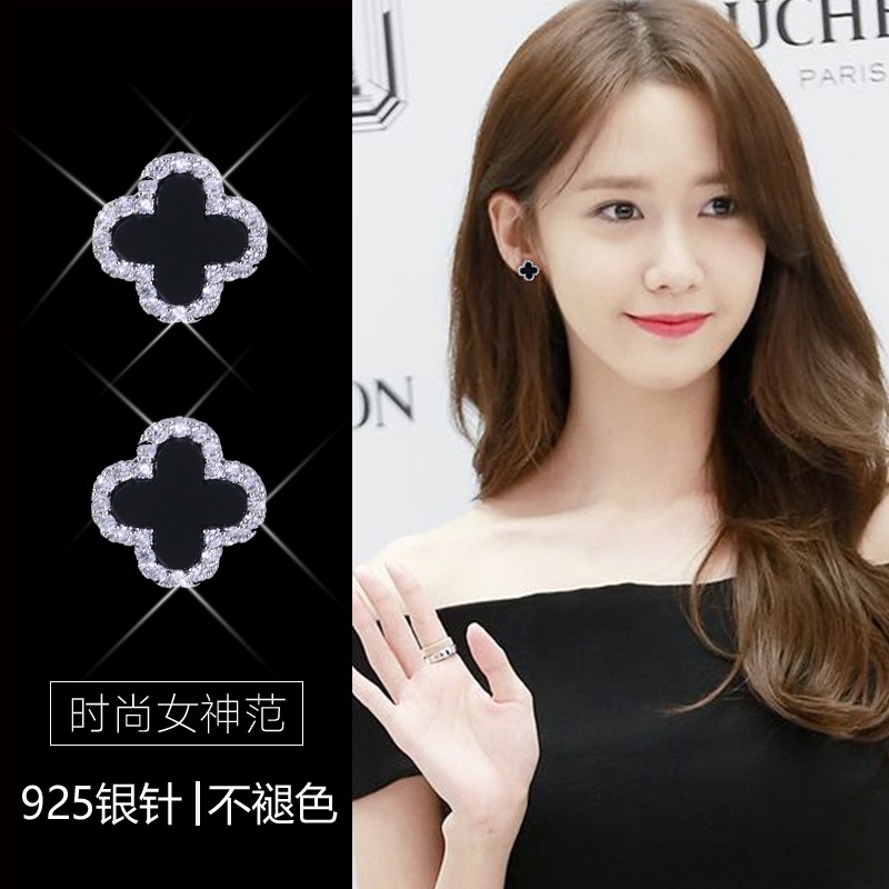 奥特莱斯清仓大甩卖，轻奢四叶花耳环，抓住春天的幸运！