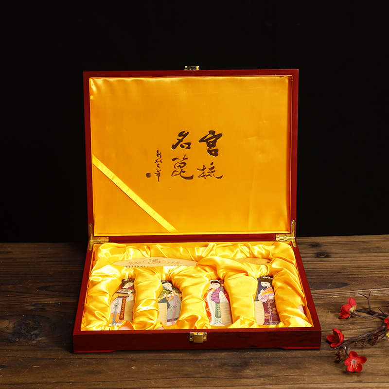 白象新年礼物礼盒梳套装：送给老外的中国特色出国礼物，外事工艺品新选择！