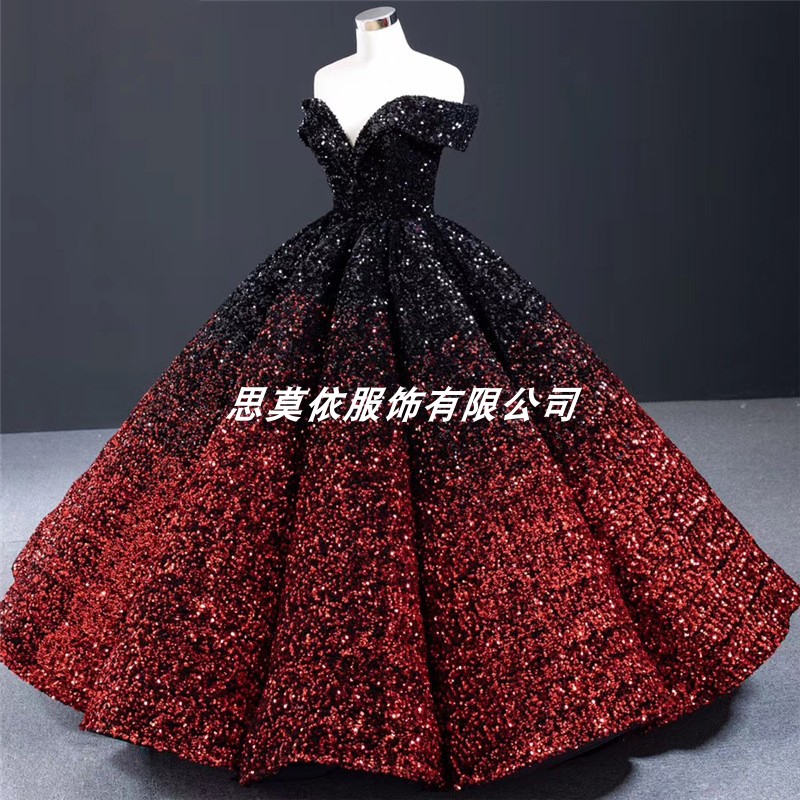 公主般闪耀的婚礼礼服与舞会礼服：梦幻与现实的完美融合