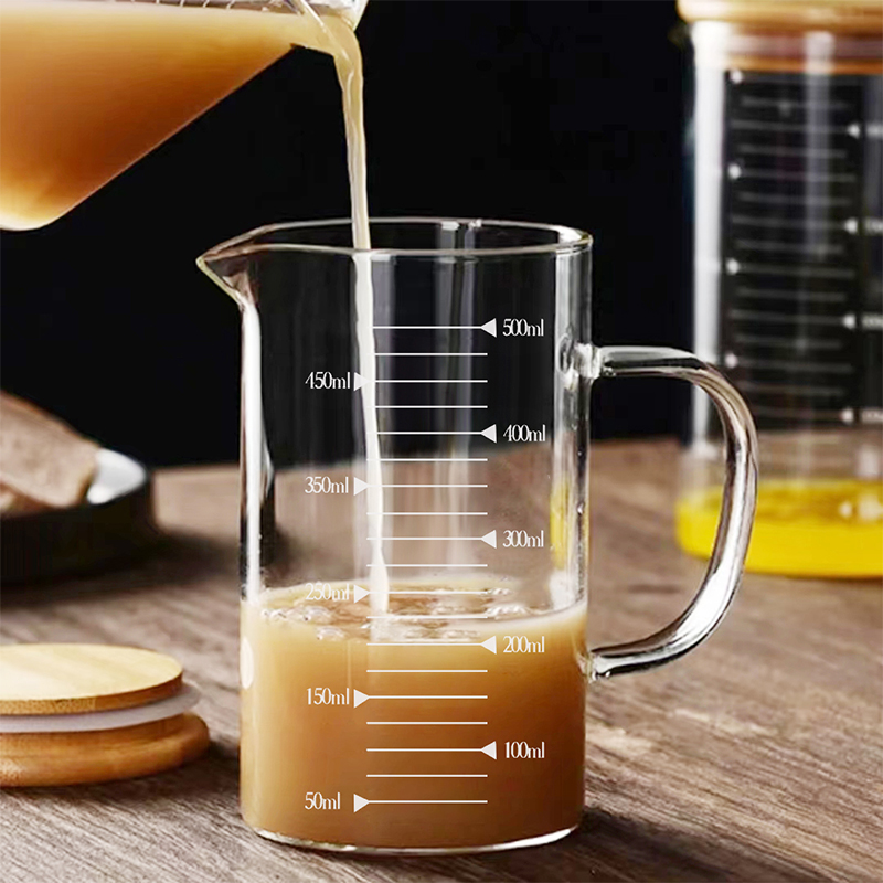 高硼硅玻璃杯：烘焙神器，耐高温大容量刻度量杯，烘焙新手必备
