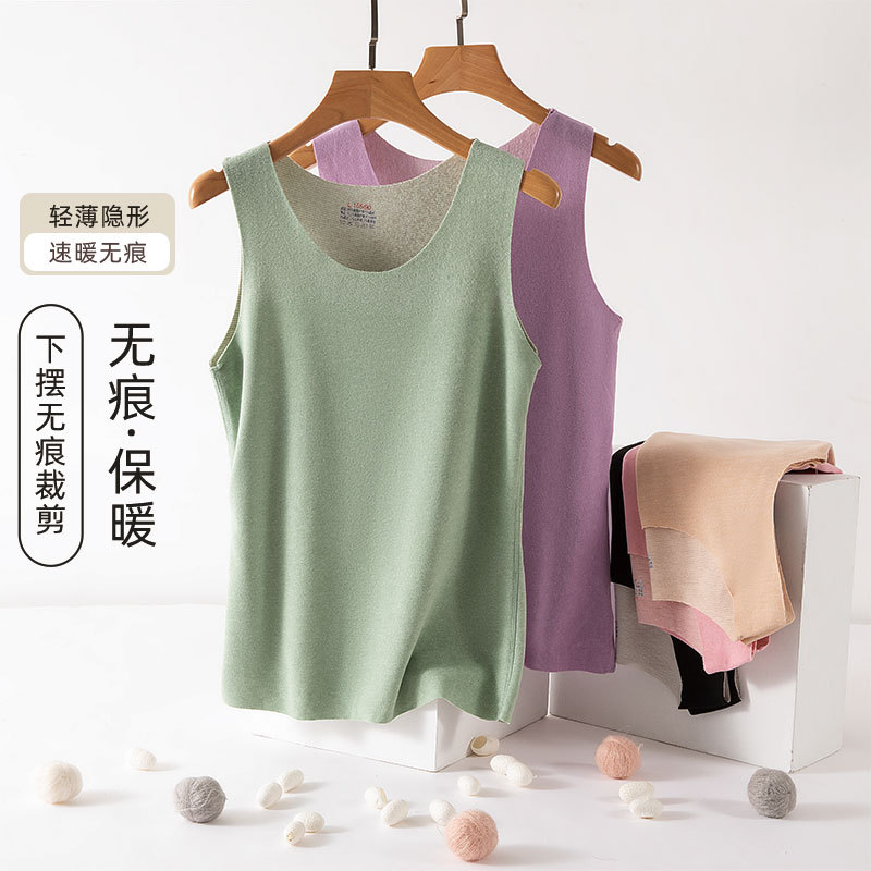 老款03年绒背心：复古潮流新宠，穿越时空的温暖拥抱