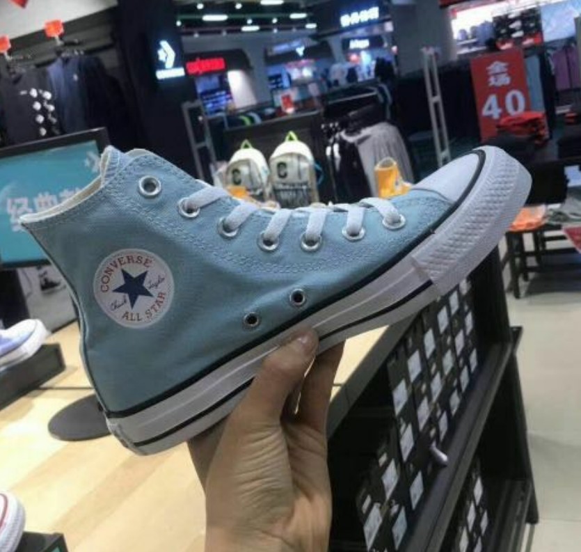Converse价值观大揭秘：从帆布鞋到文化符号的逆袭之路！