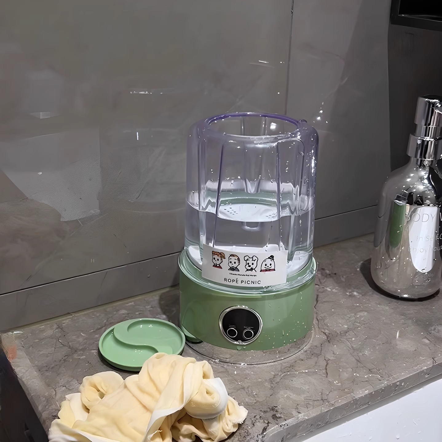 洗袜子神器：迷你洗衣机，内衣裤专属消毒杀菌洗衣杯，告别手洗烦恼！