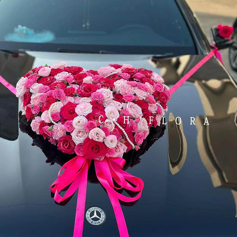 如何选择适合的婚车花泥吸盘韩式心环婚礼装饰？