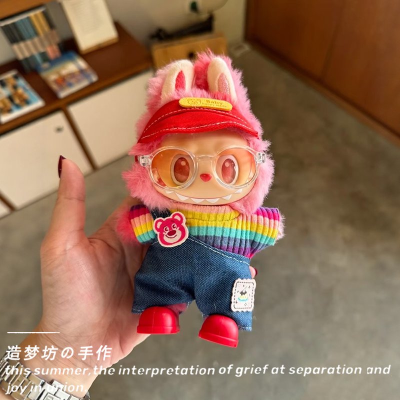 云南大理白族手工绣花围兜背带：守护宝贝温暖的时尚之选