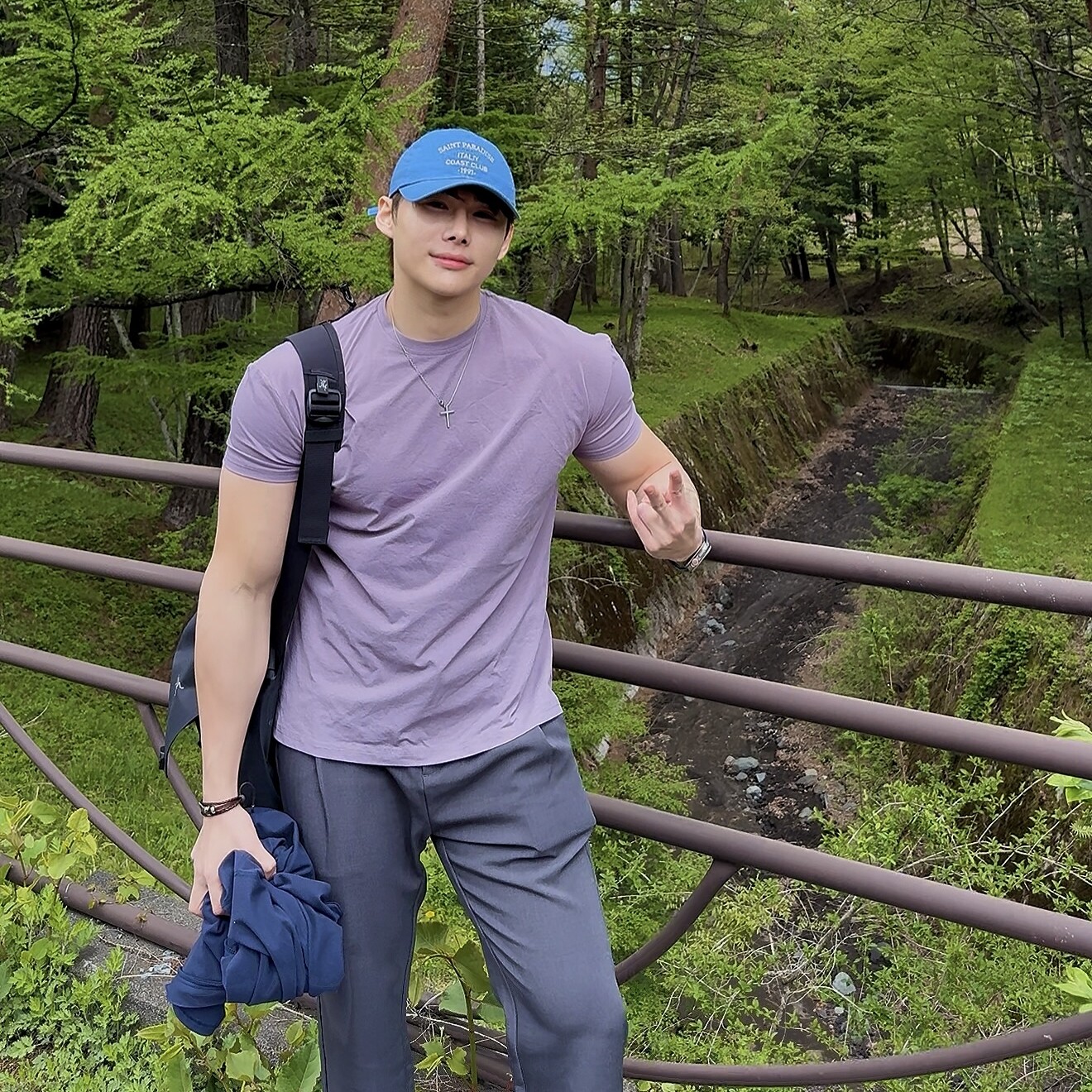 美式圆领短袖男纯色运动T恤有哪些选择？