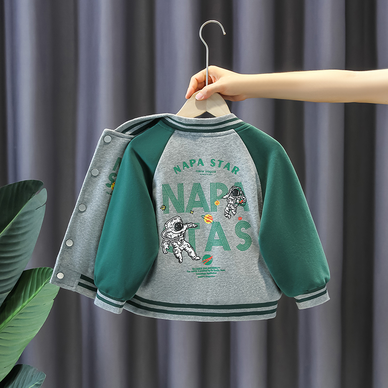 四十多可以穿棒球服吗？打破年龄界限，时尚无龄感，你也可以帅气炸裂！