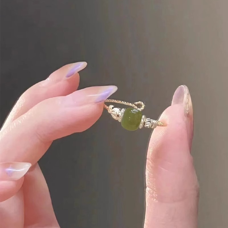 奥特莱斯折扣清仓！18K金花瓣和田玉戒指，女神必备配饰
