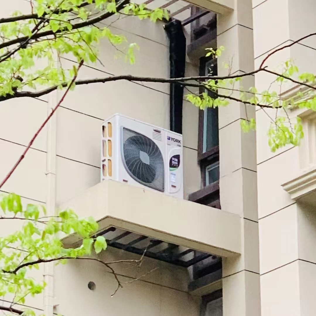 e7全国定制约克中央空调：天氟地水二合一，空气能两联供一拖三四五，打造你的理想家居环境！