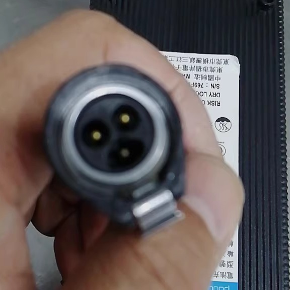 PUDU送餐机器人充电器29V8A太香了！实测体验+超值推荐