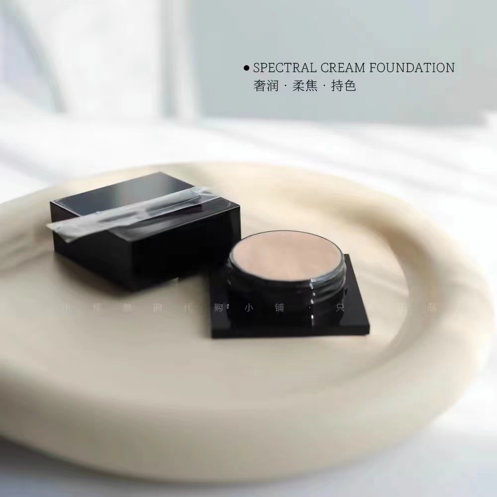粉底王｜Serge Lutens芦丹氏粉霜卤蛋粉底霜30ml：打造奶油肌的秘密武器！