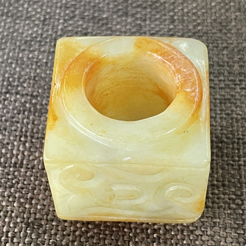古玉大象摆件：穿越千年的祥瑞之象，收藏界的宠儿！