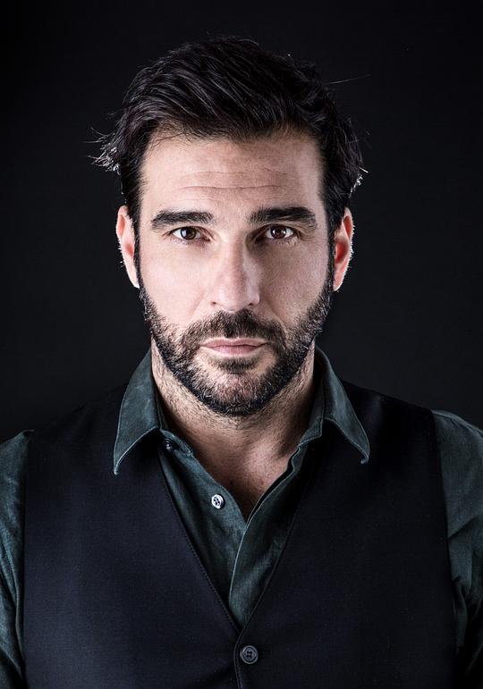 爱德华多&middot;莱奥EdoardoLeo扮演角色