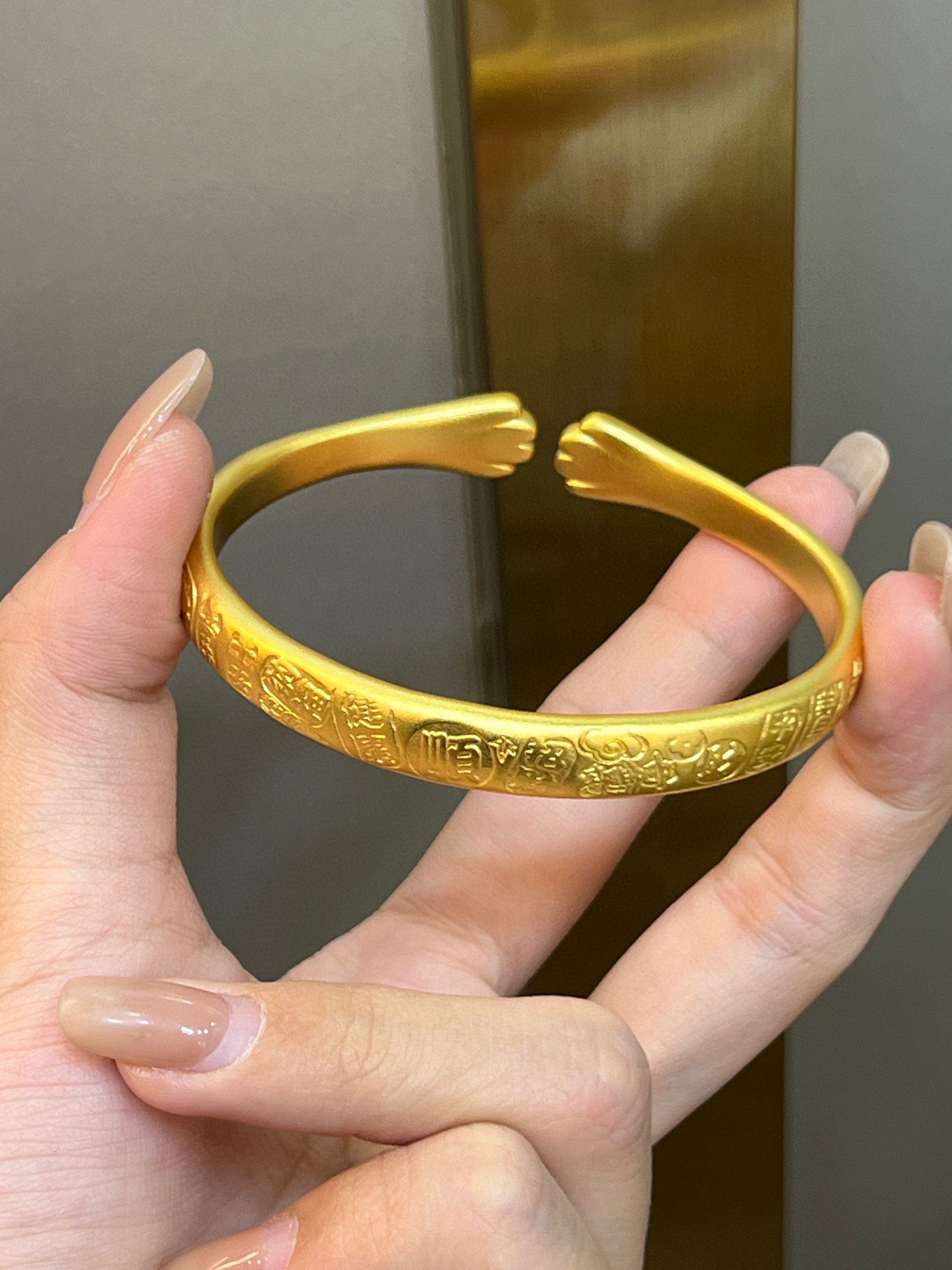 宫廷古法金青云直上手镯！999足金婚嫁定制，美到窒息！这波不冲真的亏了
