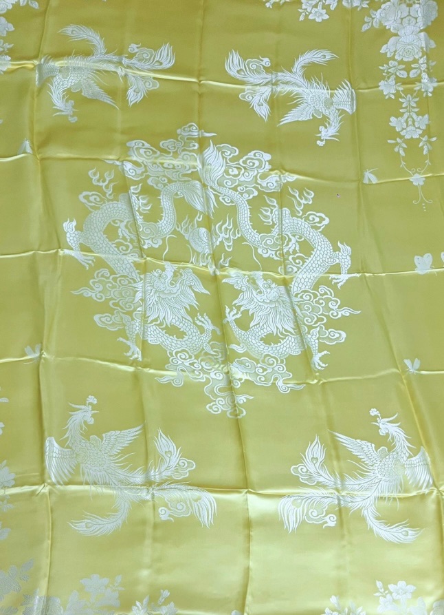 90年代真丝软缎被面：穿越时光的紫色浪漫，传统与现代的完美邂逅