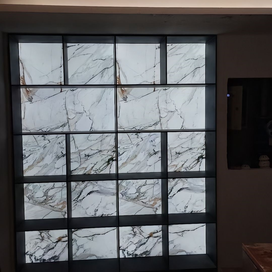 不锈钢酒柜展示柜：定制发光背板金属柜，打造你的私人藏酒空间✨