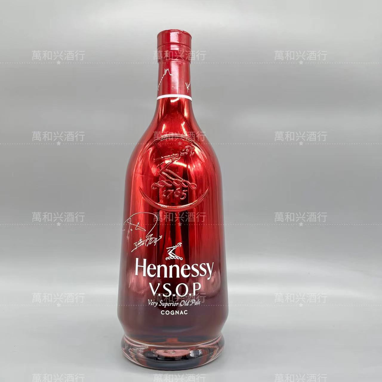 2024新款轩尼诗VSOP燃夜限量版1500ml，王嘉尔签名合作版，裸瓶无盒，燃爆你的味蕾！