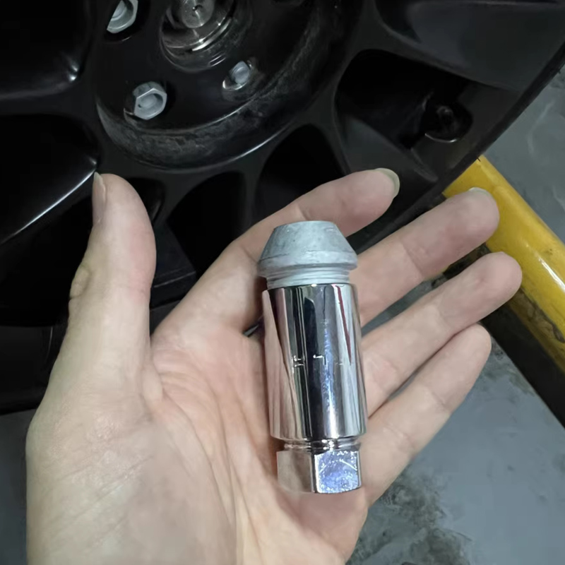 特斯拉Model 3/S/X专属防盗螺丝套筒，解锁轮胎安全新姿势！️