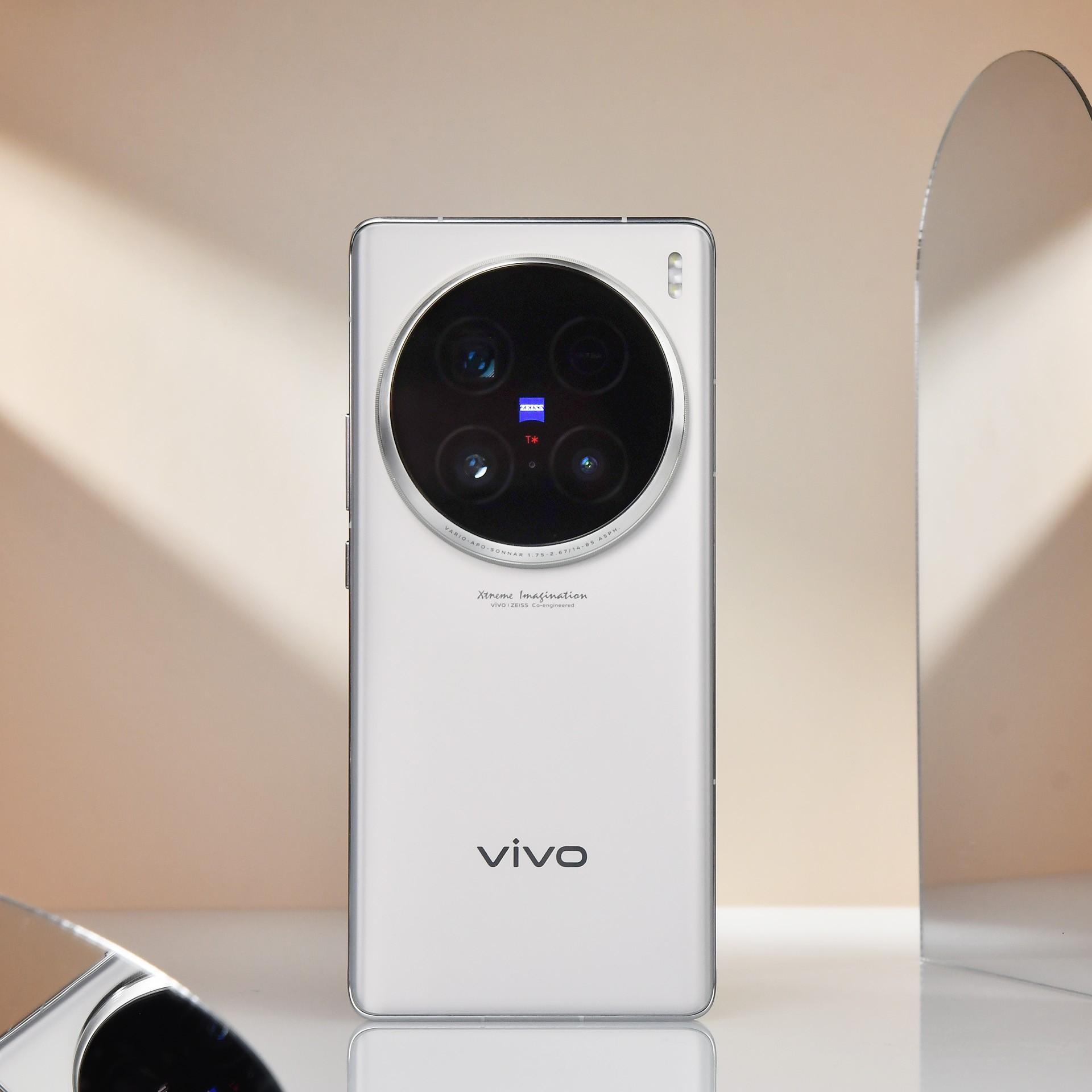 vivo X100 Ultra：1英寸超级长焦，曲屏智能新高度！✨
