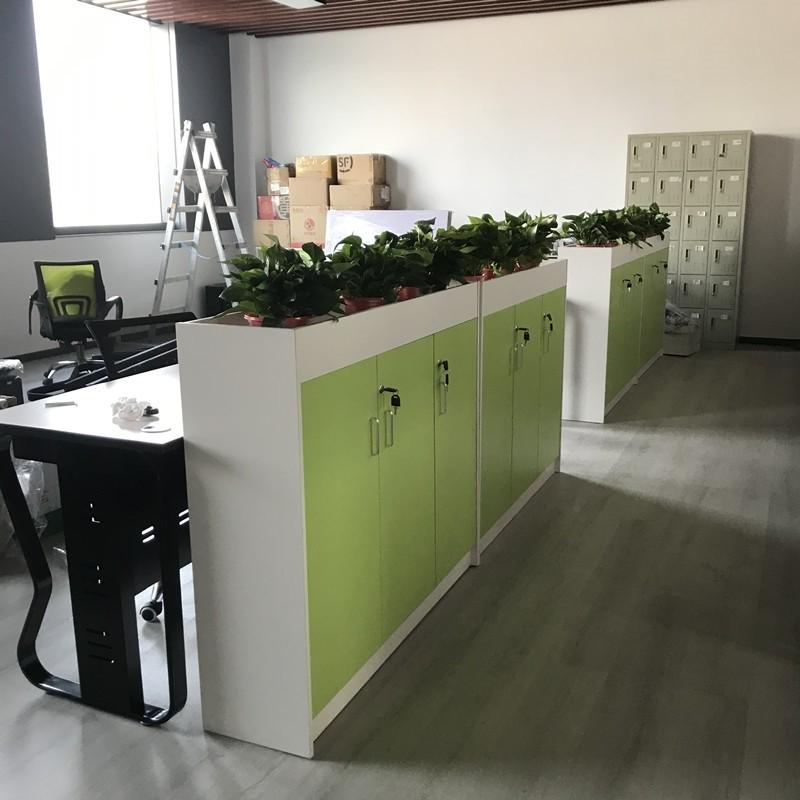 定做木质办公室隔断柜：简约现代花槽矮柜双面花草柜文件资料柜组合，打造理想办公空间的秘密武器！