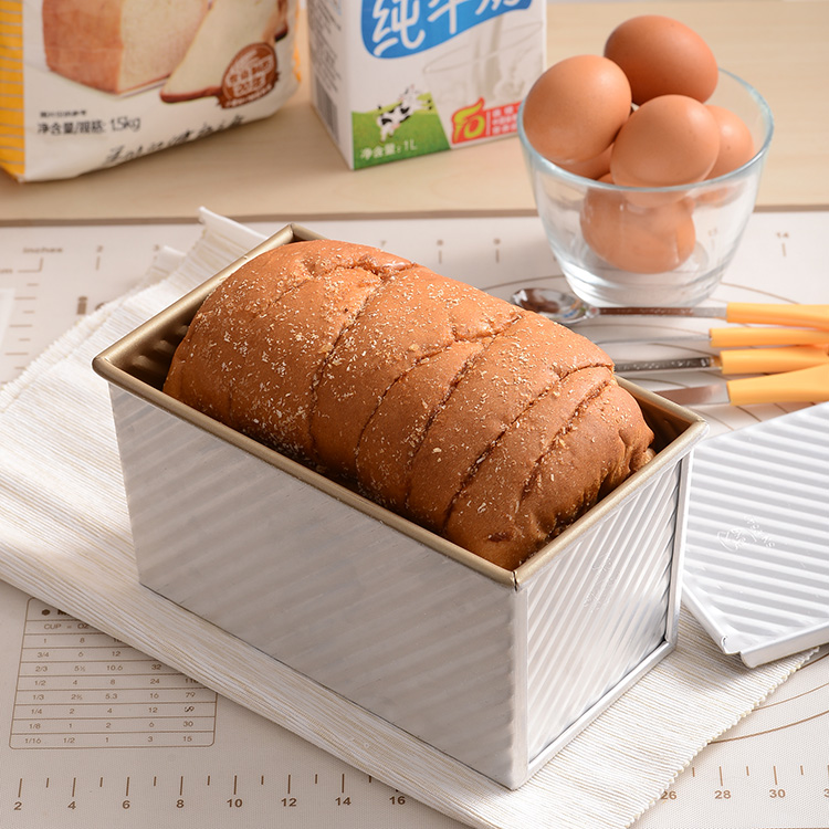 三能450克黑色低糖吐司模具：烘焙新手也能轻松上手的神器！✨