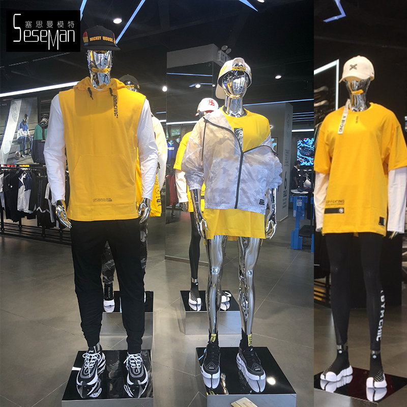 运动模特道具：打造完美体育用品橱窗展示，让你的店铺瞬间吸睛