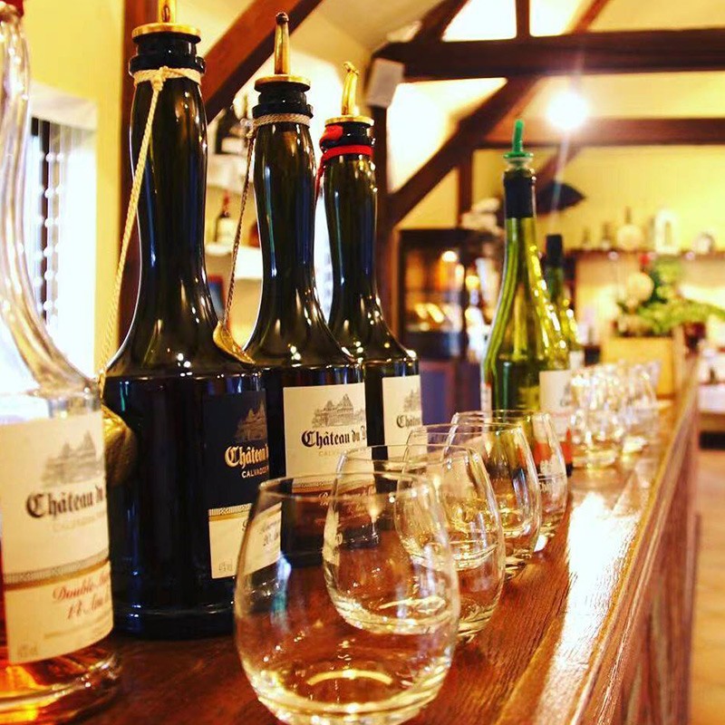 法国布勒伊伊酒堡卡巴度斯苹果白兰地：品味经典，醉美时光