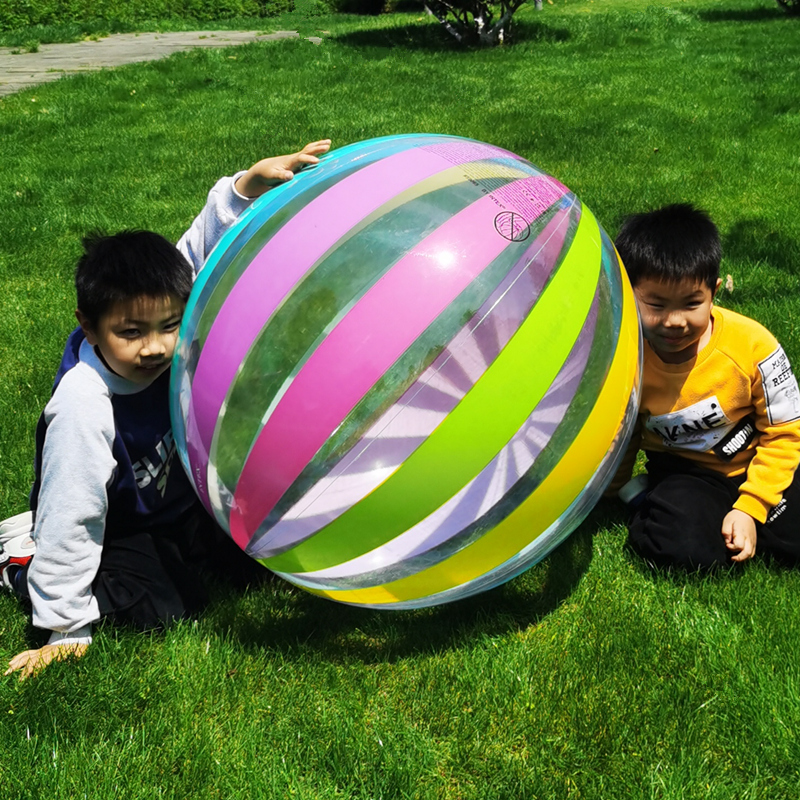 半透明条纹充气沙滩球：夏日必备，大人小孩都能玩得嗨起来！