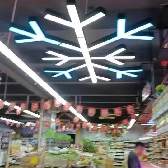 科技馆电玩城电竞馆游乐场网吧网咖：模块灯天花柱子科技感模块装饰，打造未来感空间！