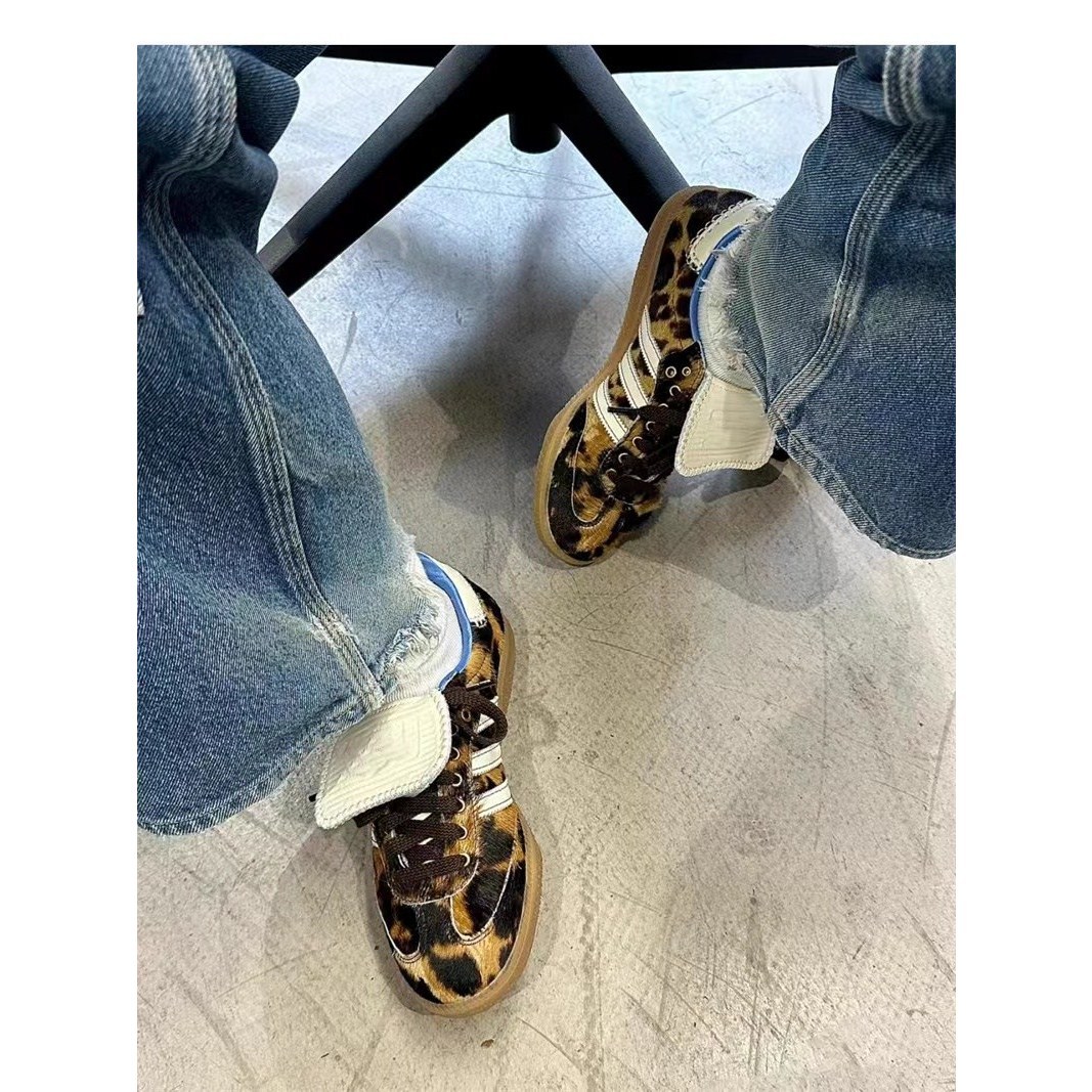 Campus 00S棕黄联名德训板鞋豹纹男女耐磨低帮休闲运动高尔夫跑鞋：潮流与功能的完美碰撞