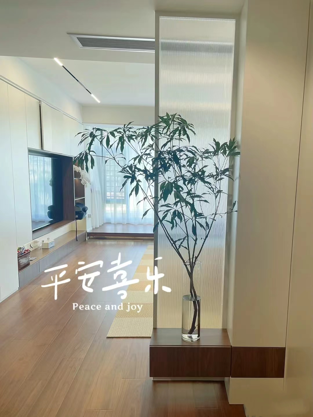 高档石头仿玉石骨灰盒：给亲人永恒的守护，传承孝心的艺术品