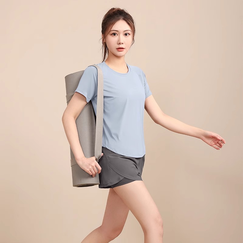 夏日跑步新宠：透气速干衣，高级感瑜伽服，你的运动装备升级指南