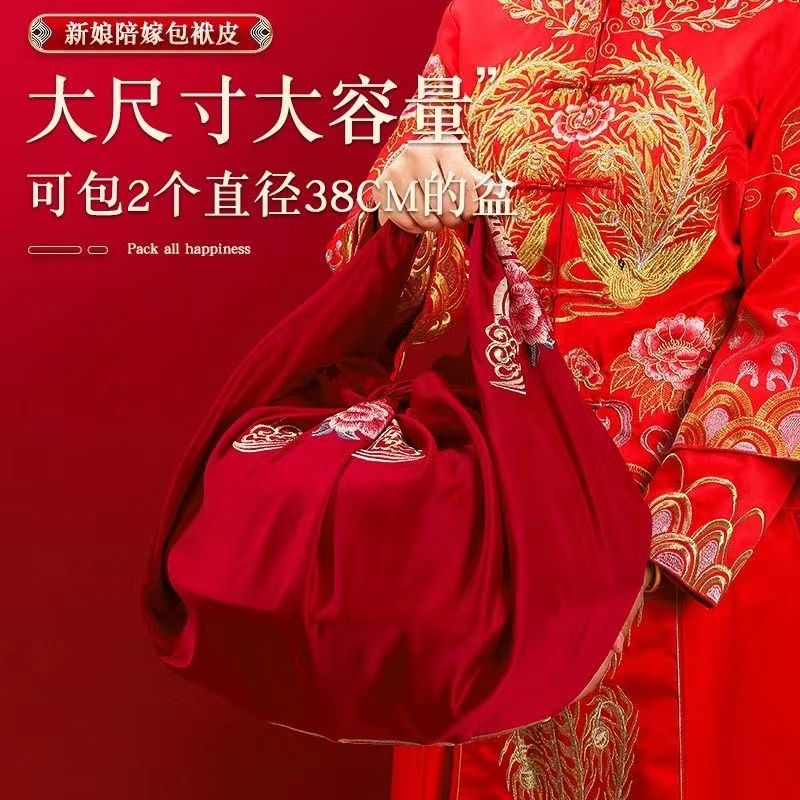 高端定制周大生黄金珐琅鸳鸯共倚：送礼投资两相宜的艺术臻品！