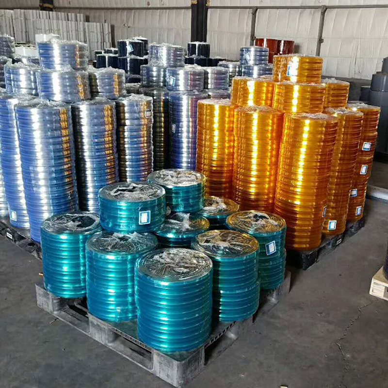 防静电PVC透明胶帘龙骨洁净棚车间隔断防尘门帘静电垂帘推拉门帘：揭秘高科技车间的秘密武器