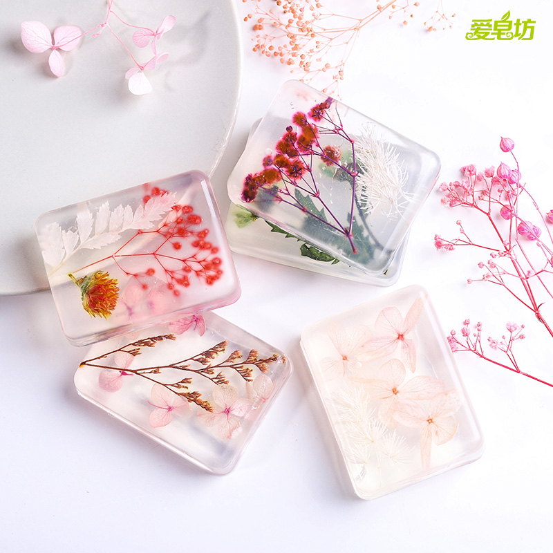 爱皂坊萌兔手工皂，兔年DIY必备神器，幸福皂礼轻松get！✨