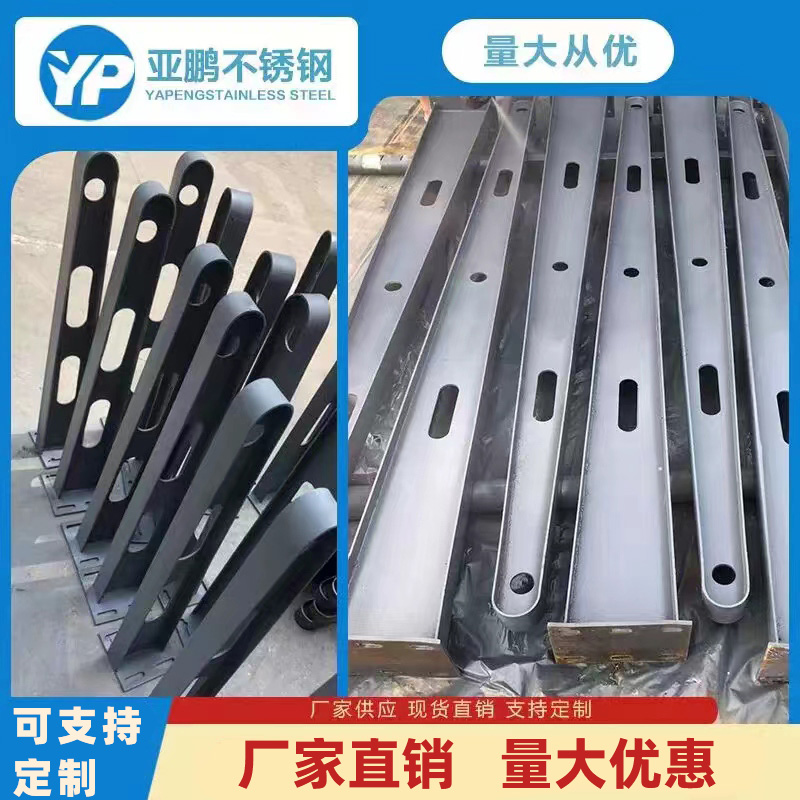 定制玻璃雨棚：牛腿支架满焊钢结构，不锈钢挑梁碳钢工字钢梁，打造完美遮阳空间！☀️