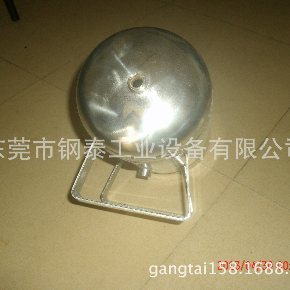 不锈钢304储气罐：揭秘空压机心脏的秘密，解锁氮气罐的正确打开方式！