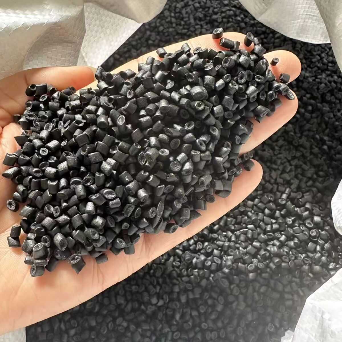 抗车辙剂：公路道路沥青路面的秘密武器，高模量沥青改性剂如何守护你的出行之路？