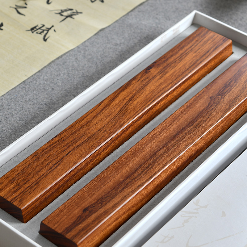 大红酸枝镇纸：文房四宝中的艺术品，送礼佳品的不二选择！