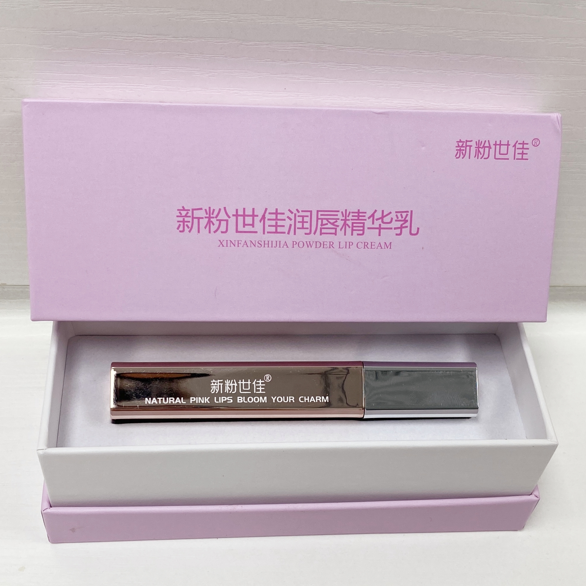 粉蜜世佳唇部粉嫩平衡护理霜：樱花之粉，守护你的粉嫩大师，揭秘粉之初的秘密！
