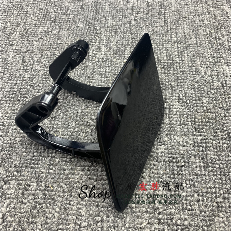 奔驰S300/S350/S500/E260/E300雨刮喷水壶盖更换全攻略，告别漏水烦恼！