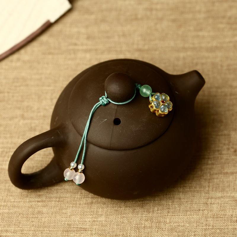 即素茶壶盖碗小提溜创意茶具装饰小配件镶钻天然水晶蝴蝶DIY吊坠：传统与现代的完美碰撞