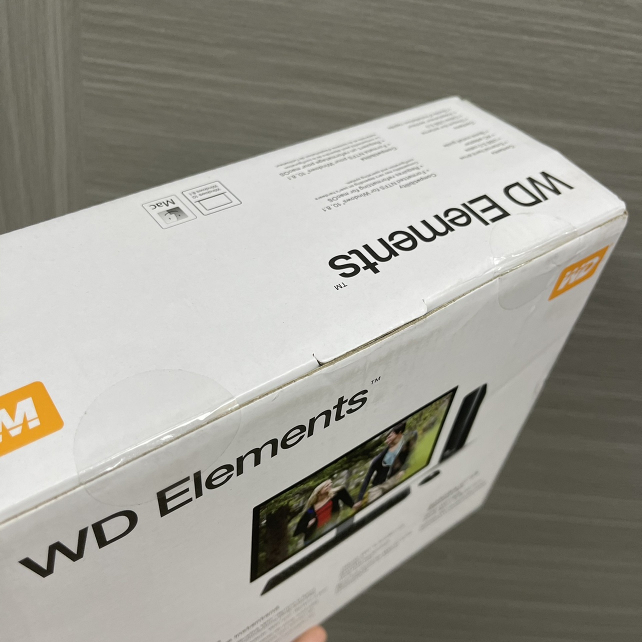 WD Easystore 14TB移动硬盘：超大容量，轻松存储，生活工作两不误！