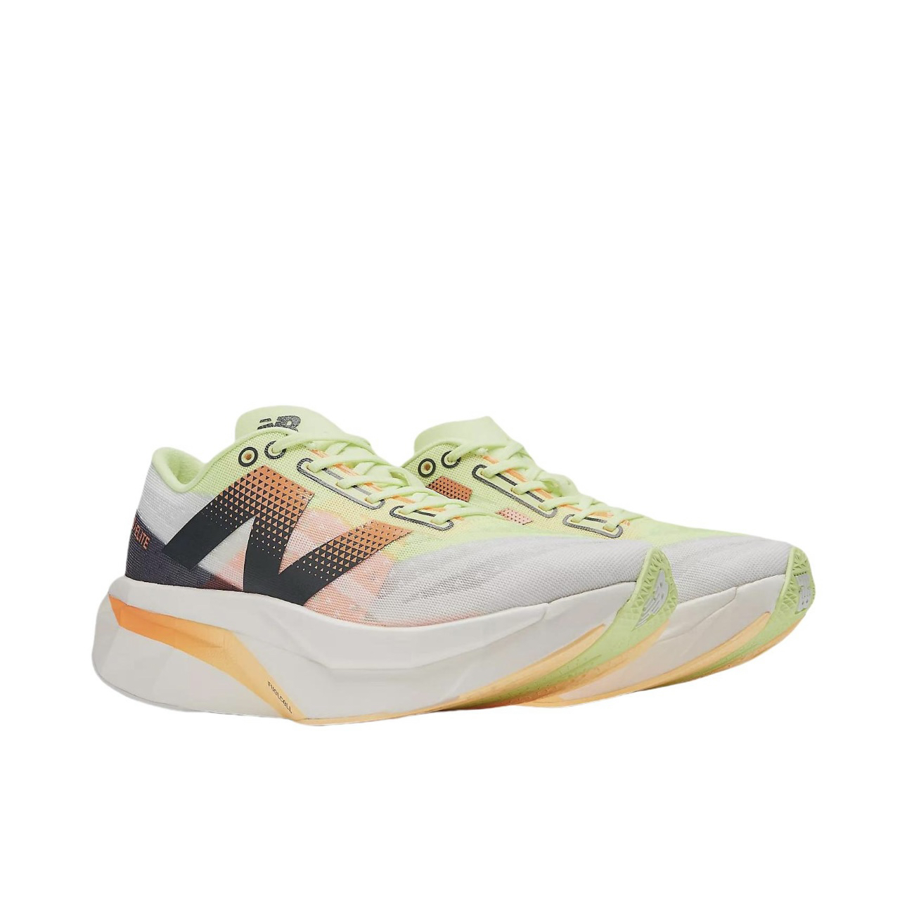 New Balance：从小镇工厂到全球跑鞋传奇，揭秘你的鞋柜里藏着的故事